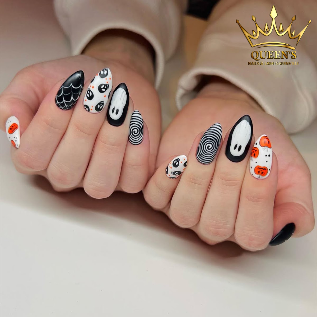 QUEEN’S NAILS & LASH GREENVILLE nail photo 4